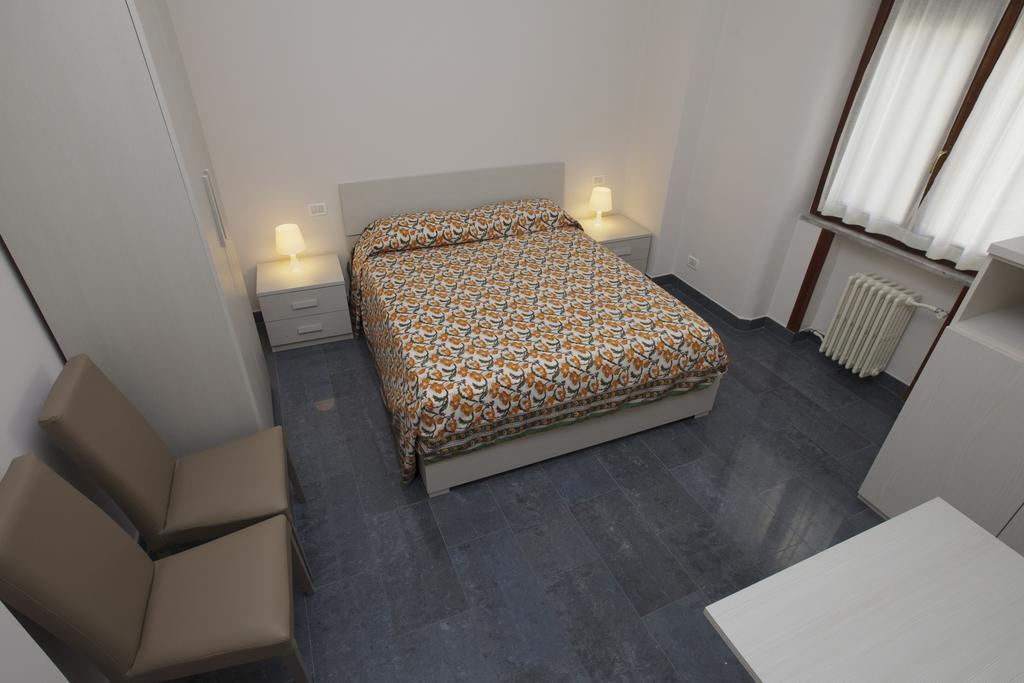 Italy Inn Genova Værelse billede