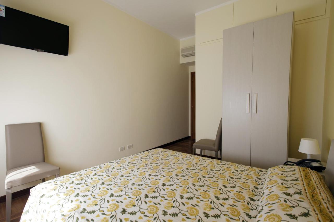 Italy Inn Genova Værelse billede